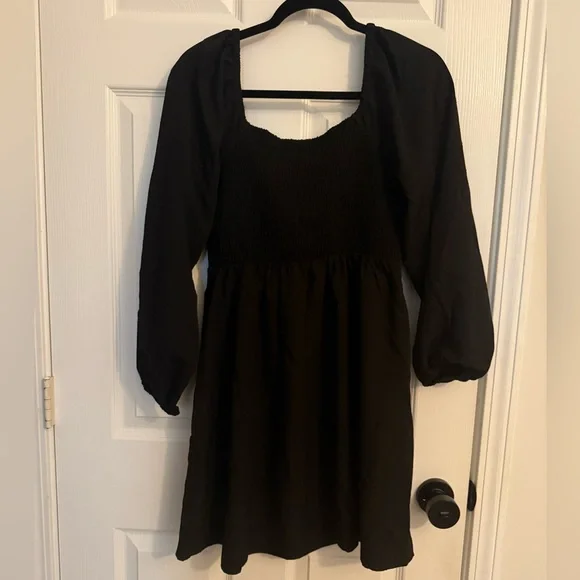 Old Navy Black Smocked Dress - Picture 2 of 3